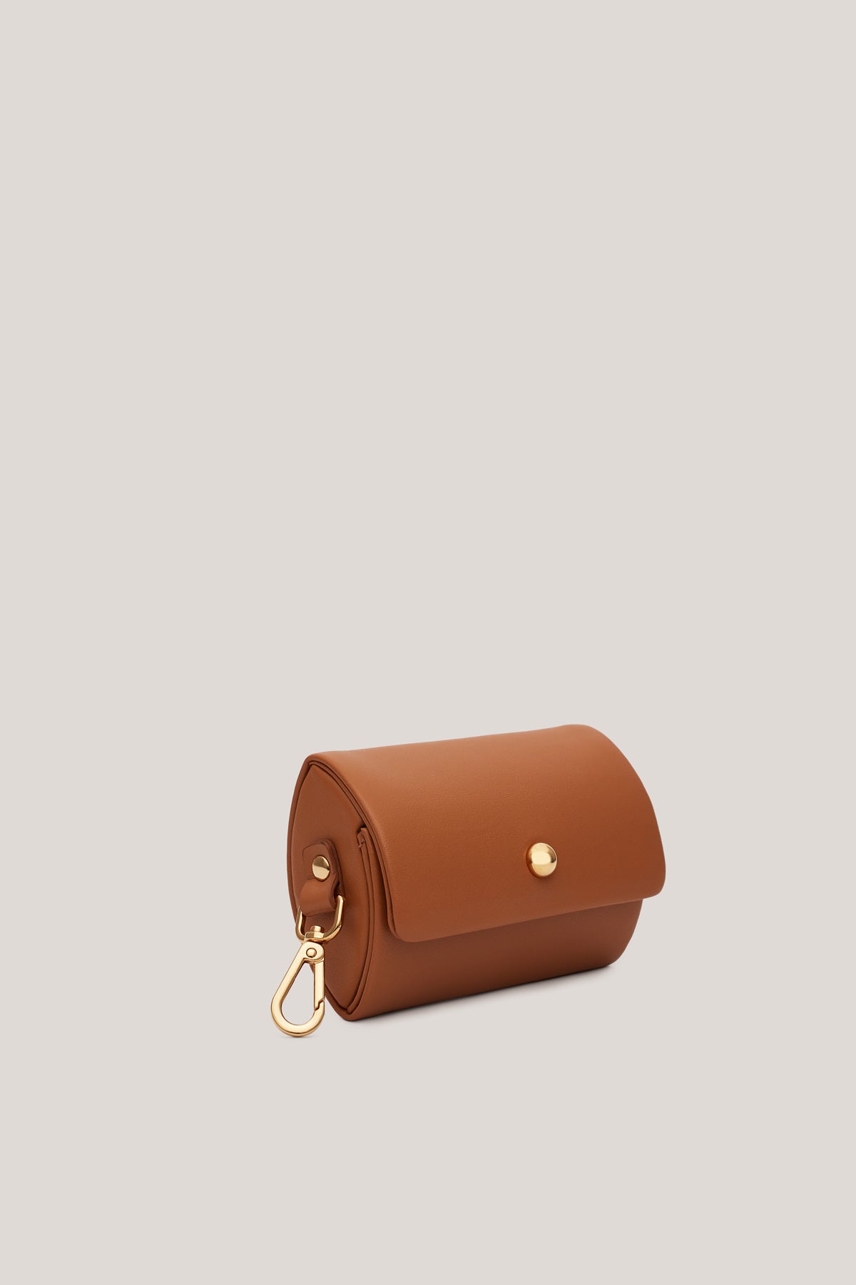 the Didi carmelo is a coin purse that can be used as a coin bag, a wallet, a key chain and more.